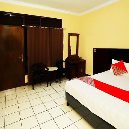 Oyo 93136 Hotel Santo Djaya 2 Bogor Exterior foto