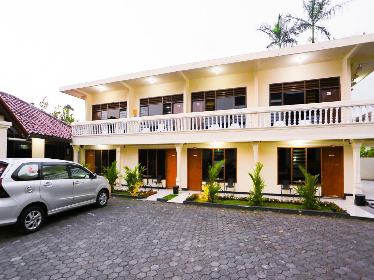 Oyo 93136 Hotel Santo Djaya 2 Bogor Exterior foto