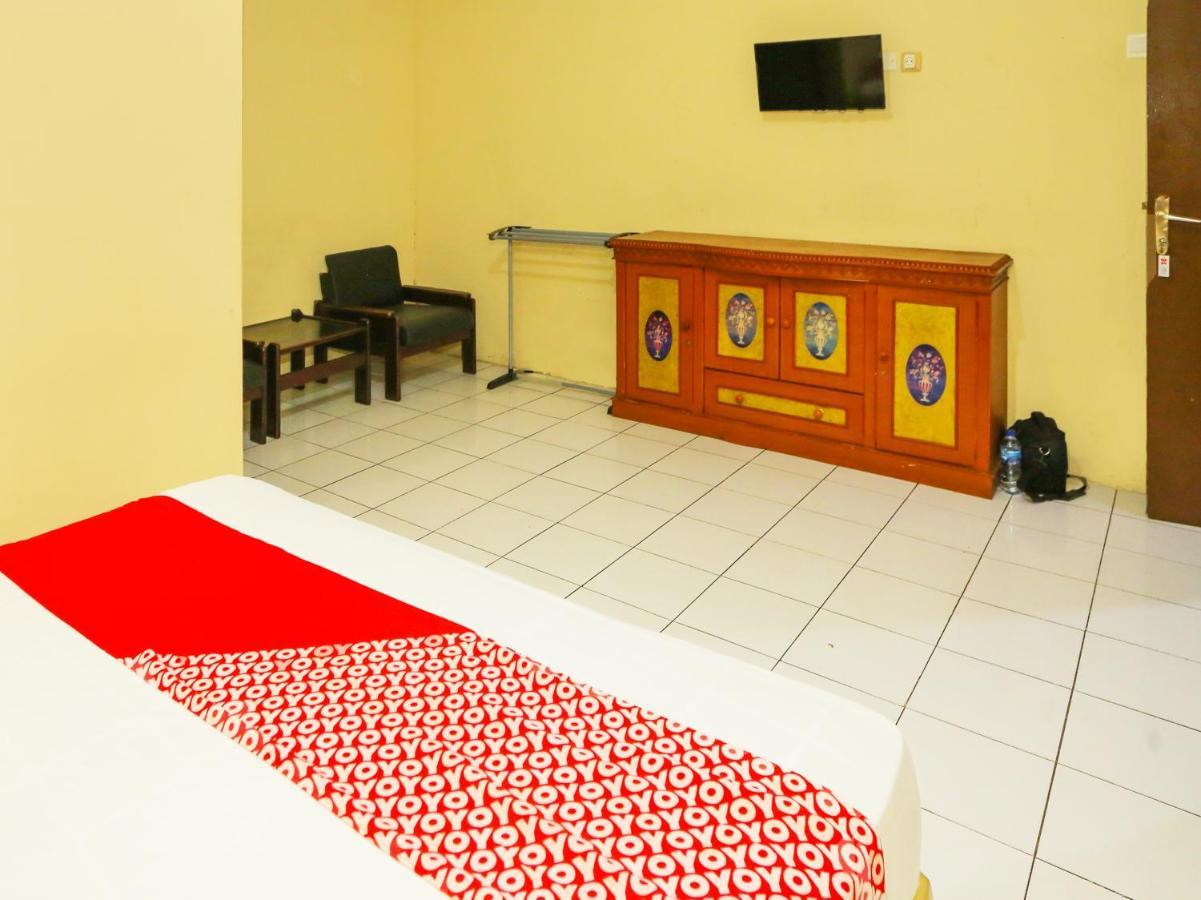 Oyo 93136 Hotel Santo Djaya 2 Bogor Exterior foto