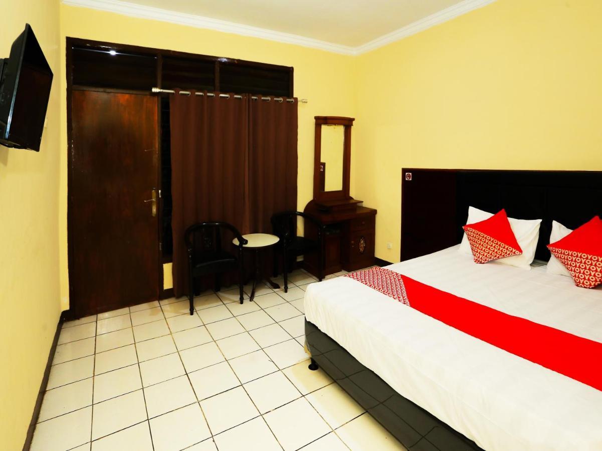 Oyo 93136 Hotel Santo Djaya 2 Bogor Exterior foto