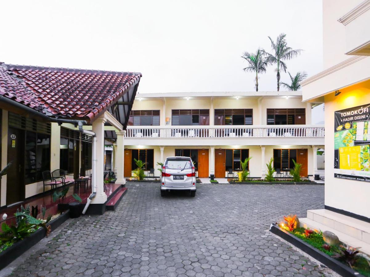 Oyo 93136 Hotel Santo Djaya 2 Bogor Exterior foto